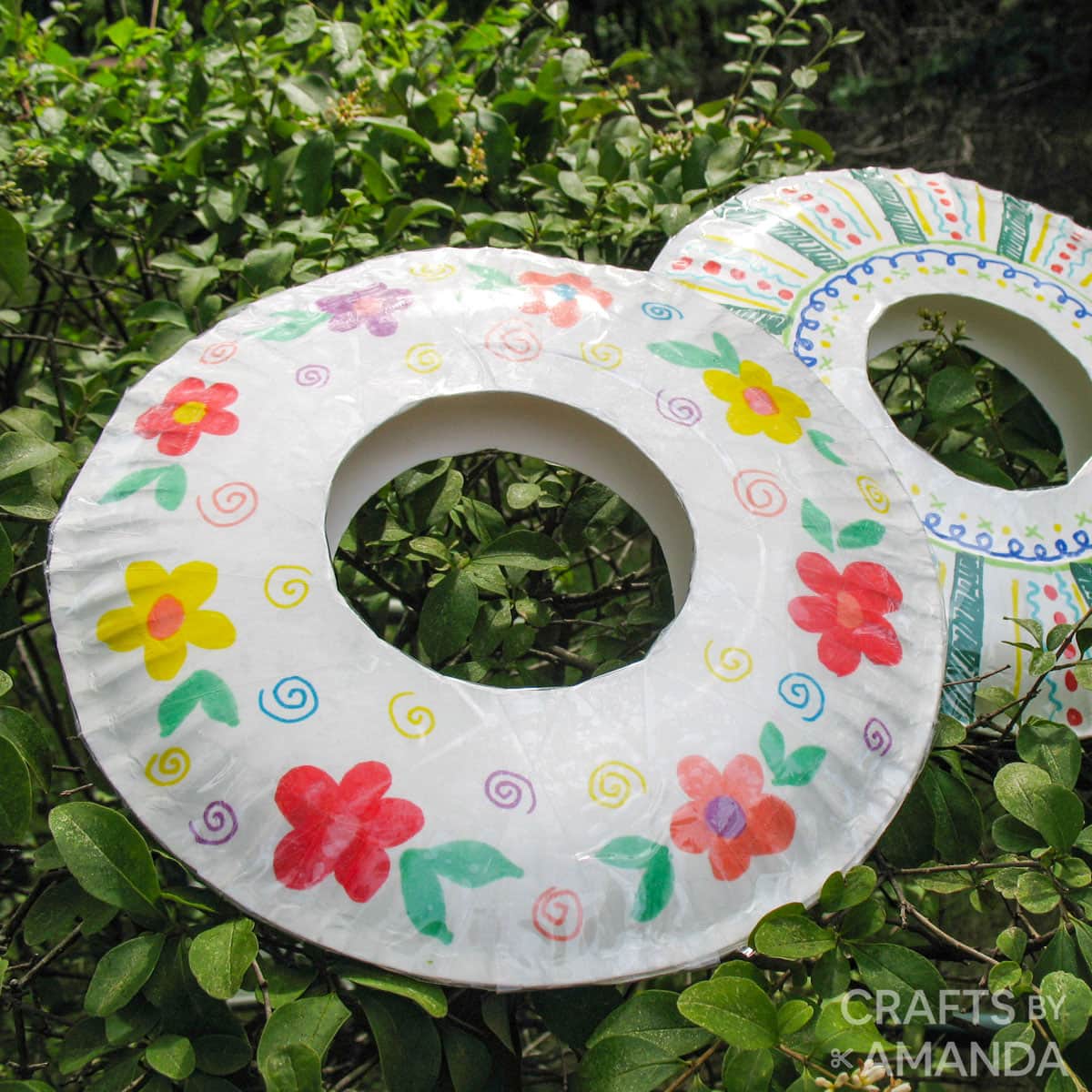 how to make a frisbee out of paper plates